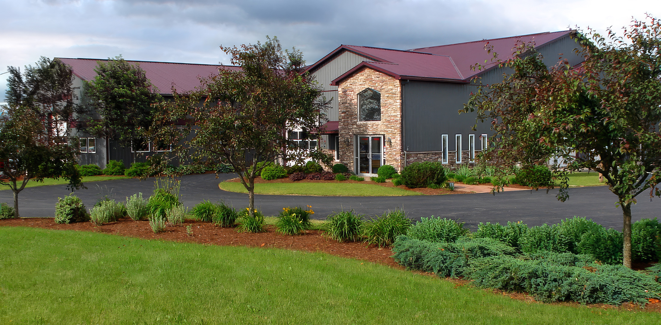 Commercial landscaping Lewisburg PA, property maintenance, commercial lawn care, commercial landscapers near me.